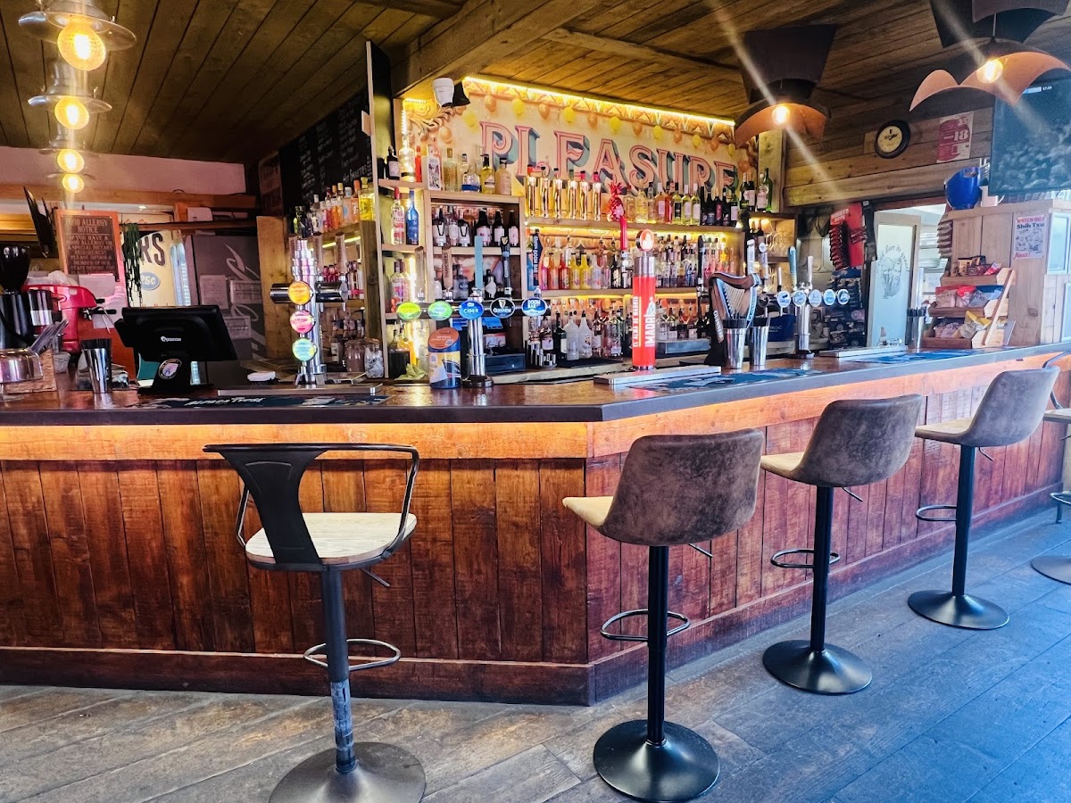 Cafe Bar 21